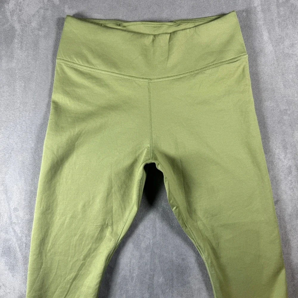 Nike Therma-FIT Women Medium Green Training Leggings Athletic Pants